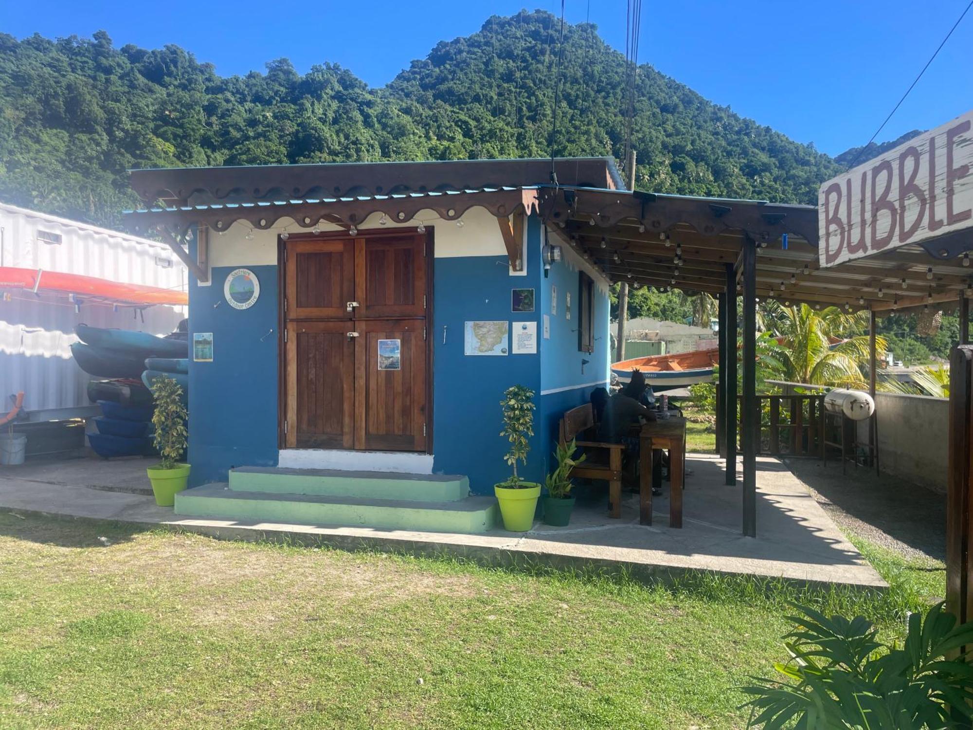 Rainbow Heights Apartment, Soufriere 外观 照片