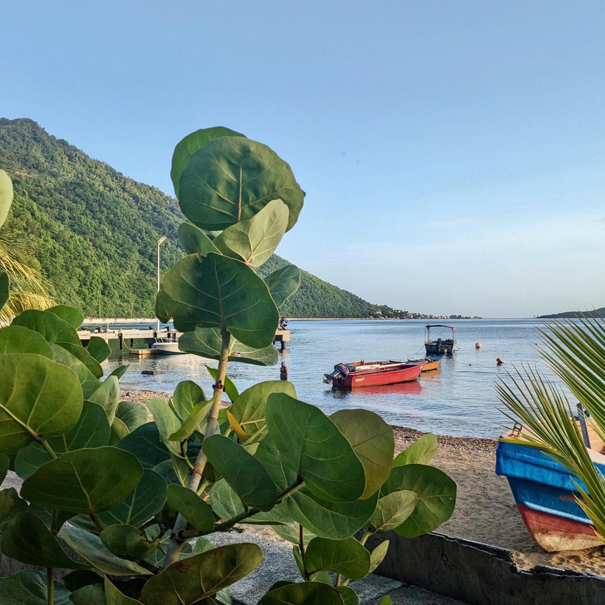 Rainbow Heights Apartment, Soufriere 外观 照片