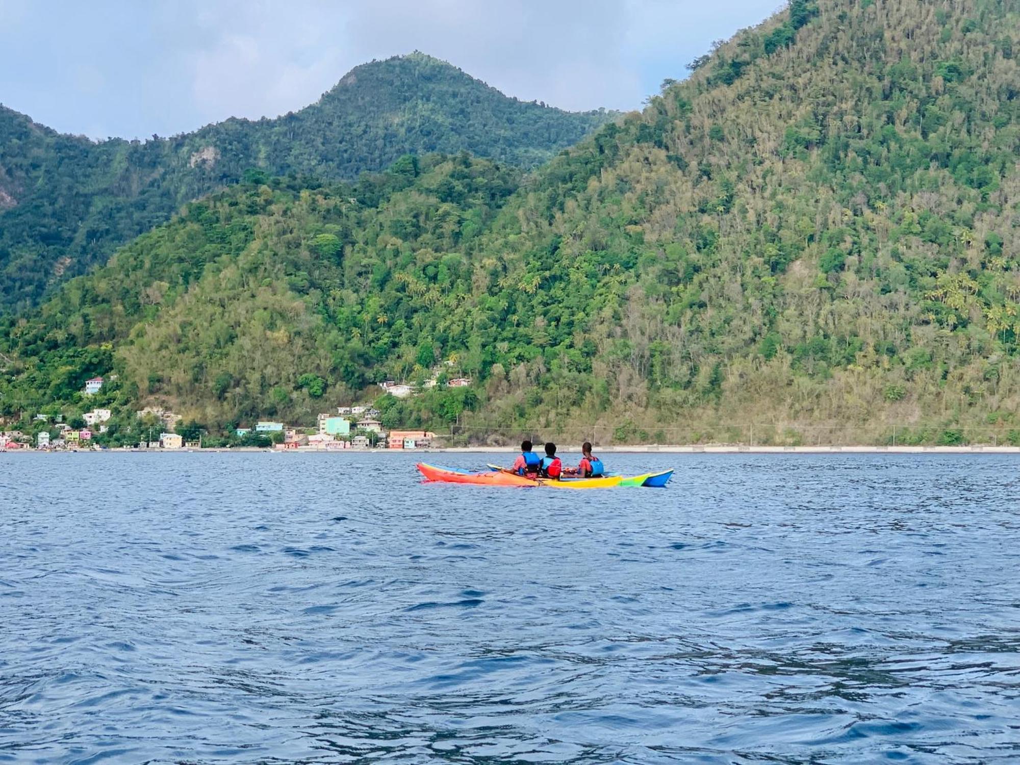 Rainbow Heights Apartment, Soufriere 外观 照片