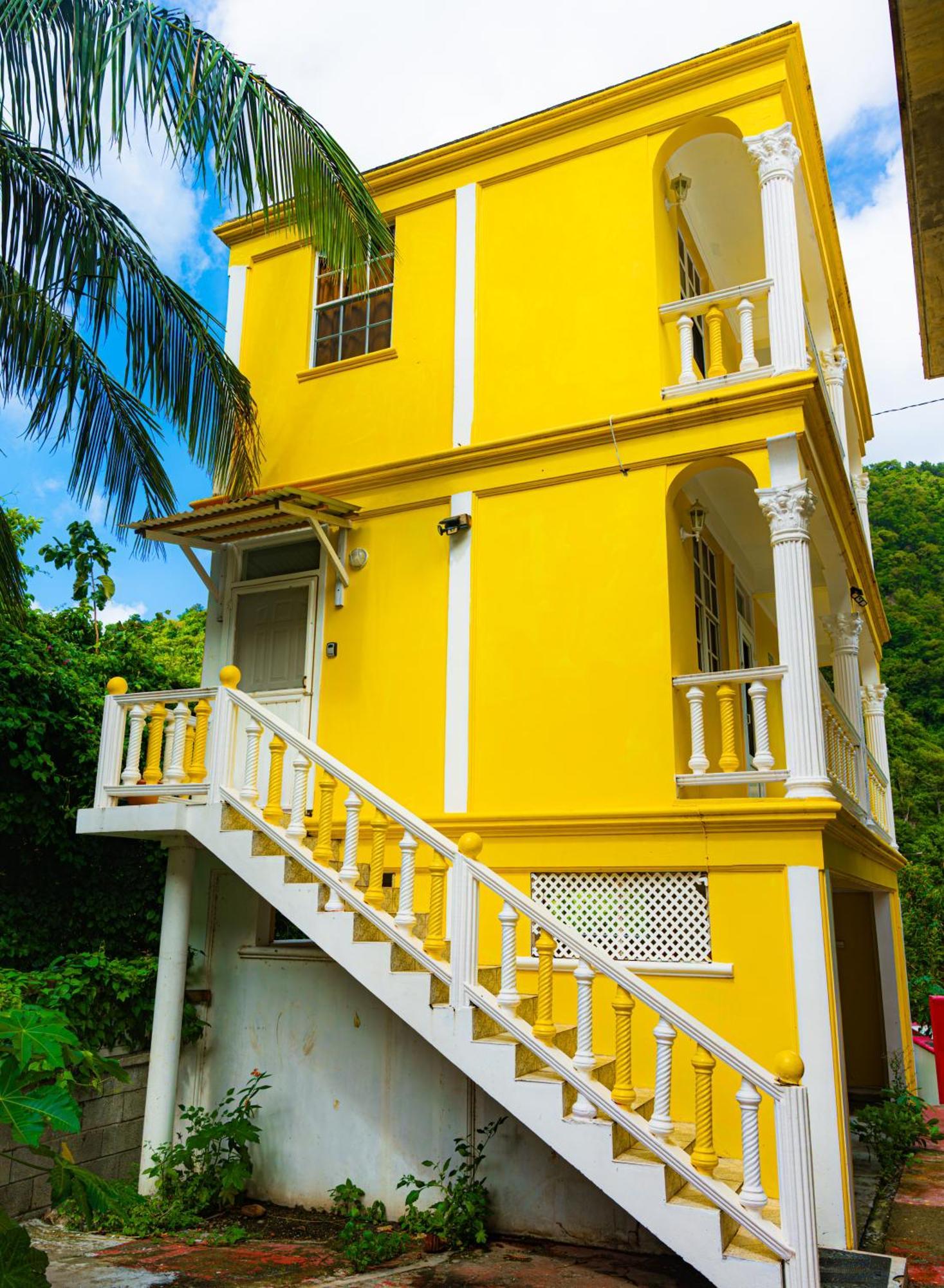 Rainbow Heights Apartment, Soufriere 外观 照片