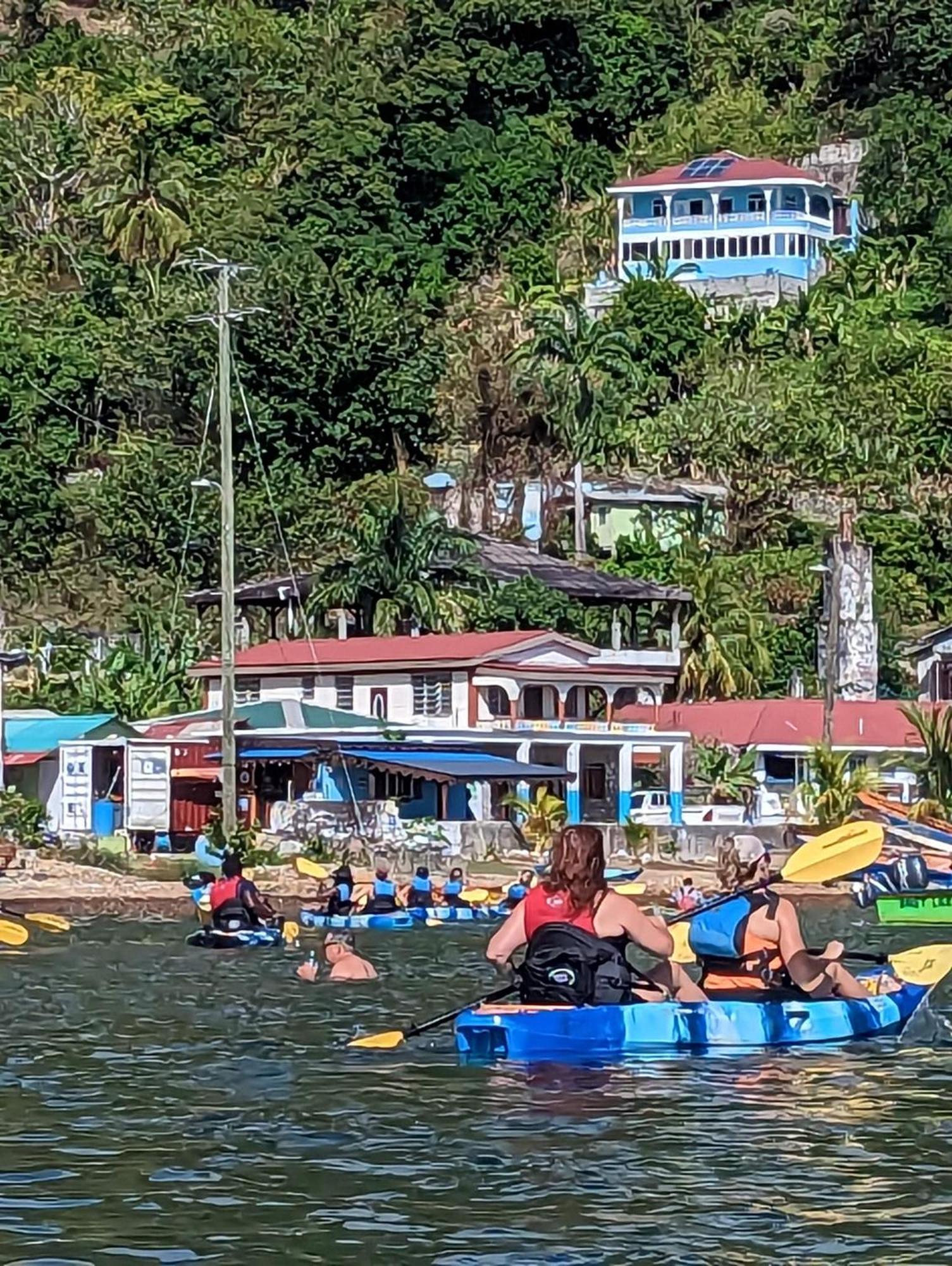 Rainbow Heights Apartment, Soufriere 外观 照片