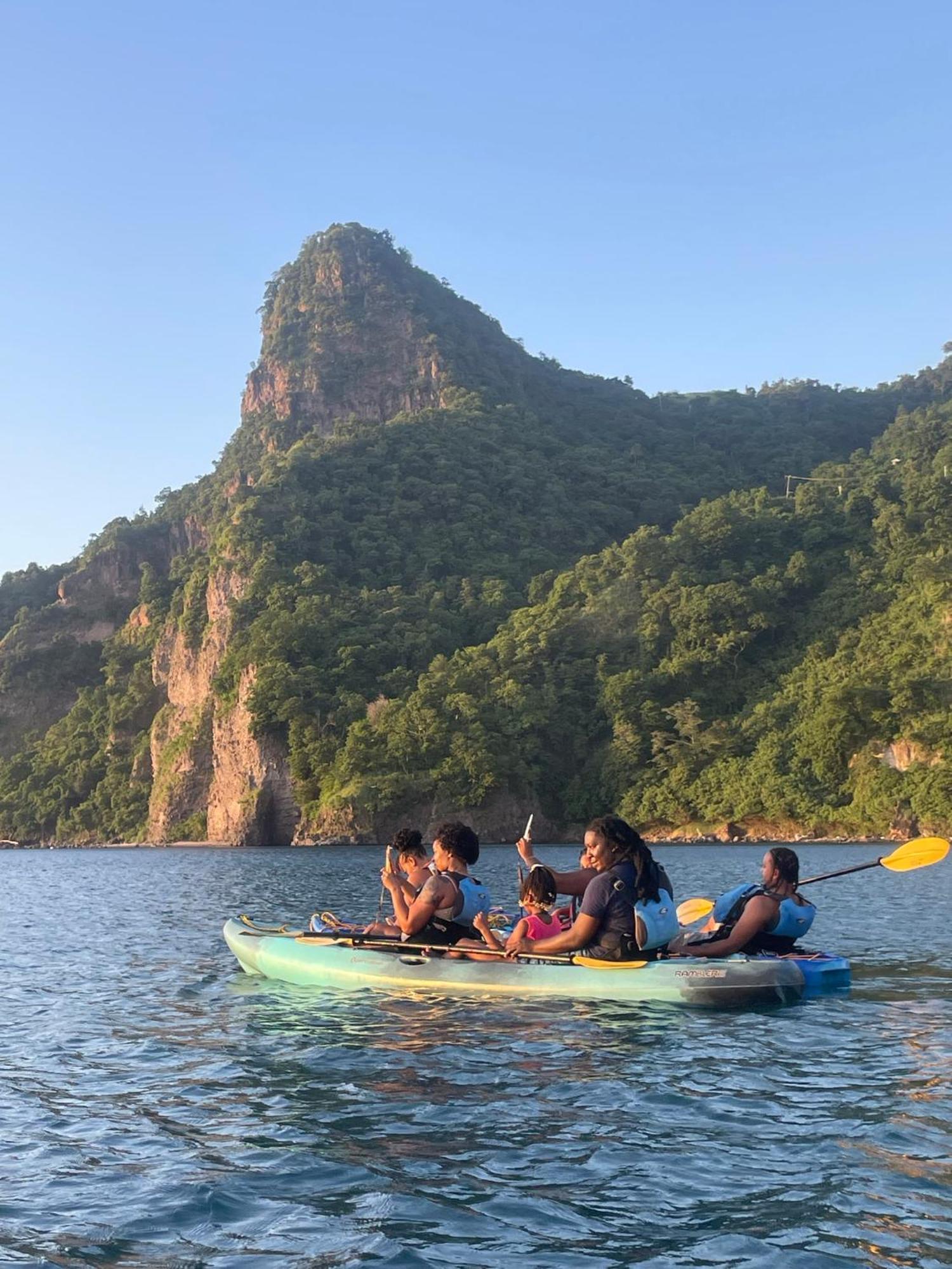 Rainbow Heights Apartment, Soufriere 外观 照片